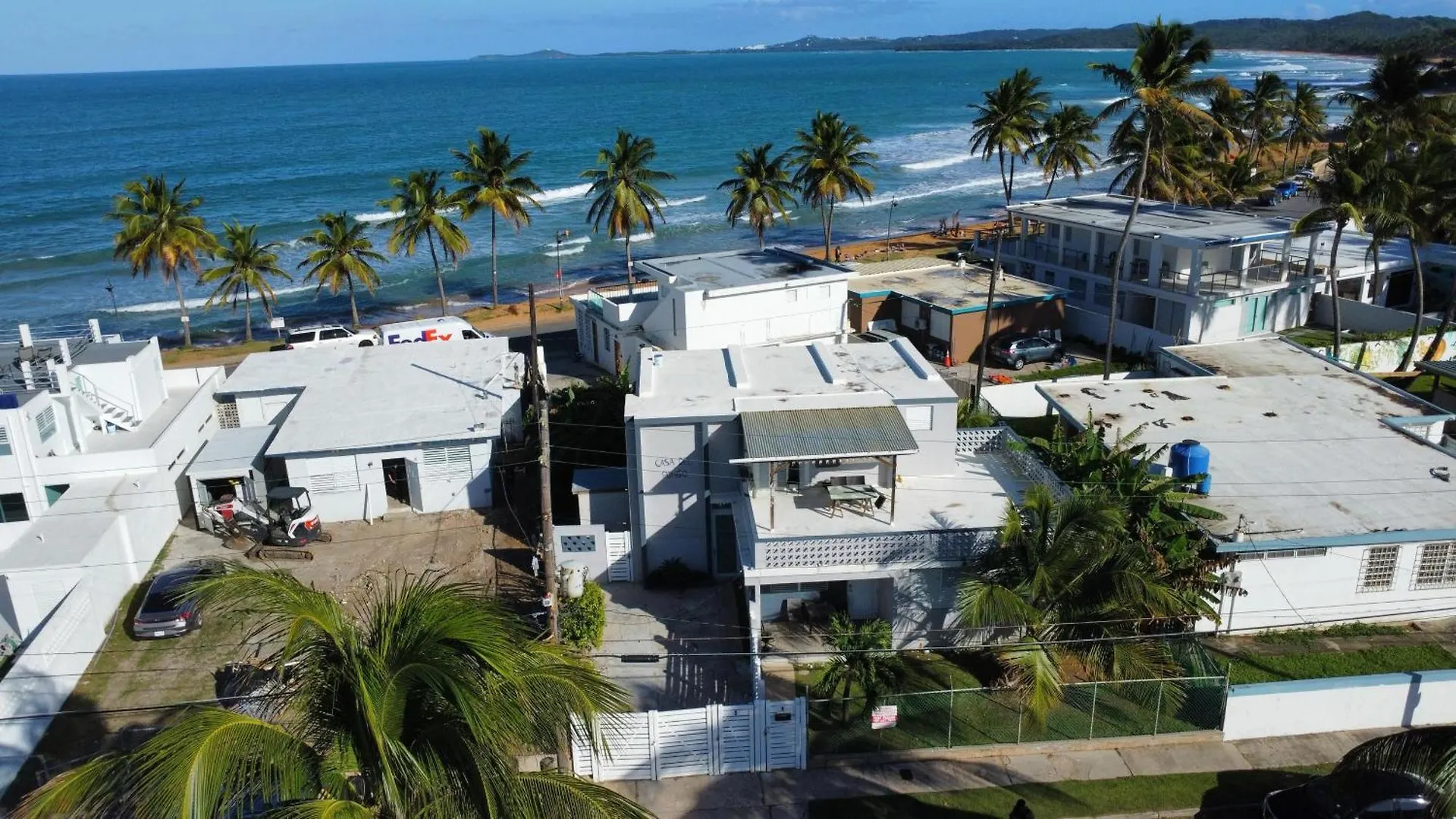 Apartment Luquillo Unit 2, Spectacular Beach View, Sleeps 12 Puerto Rico